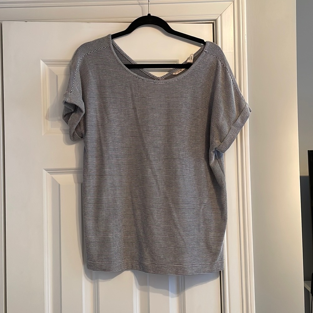 Size medium navy and white striped reversible tee with buttons